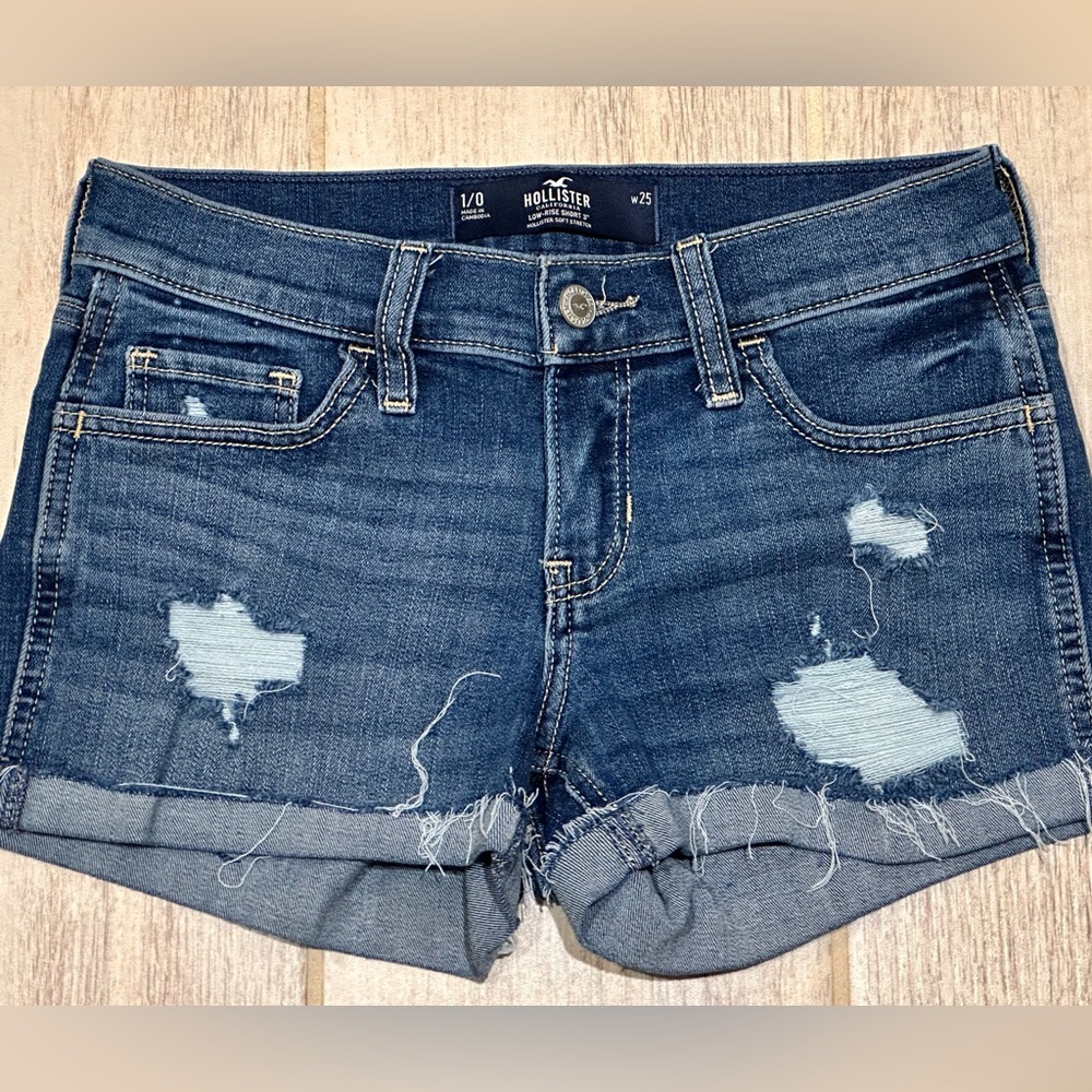 Hollister Women’s Low-Riss Short 3” - Hollister Soft Stretch